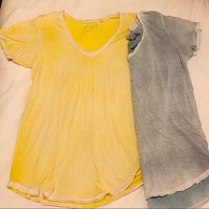 Bundle of 2 Guess T Shirts